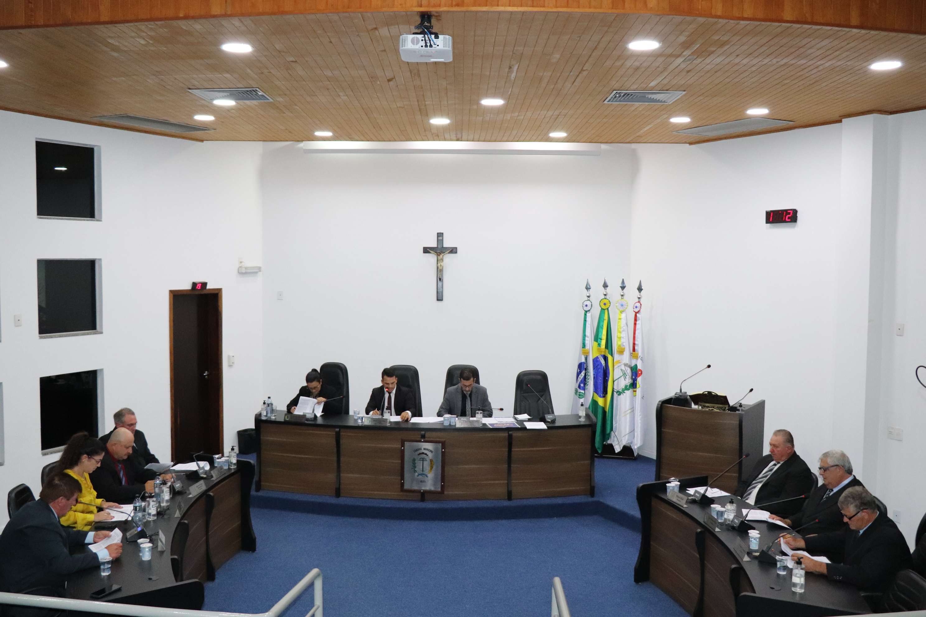 Câmara discute, em 1ª votação, projetos do Executivo Municipal