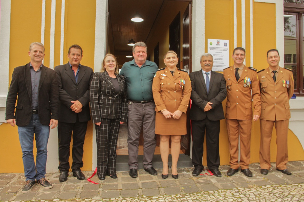 Câmara participa da troca de Comando do Corpo de Bombeiros  de Irati